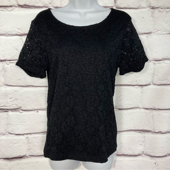 Ellen Tracy Company SZ M Black Lace Top Short Sleeves Layering Shirt Round Neck - Picture 1 of 8